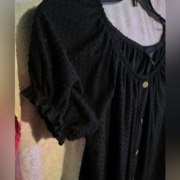 W5 Black Swiss Dot On/Off Shoulder Top Women’s Large - Picture 6 of 6